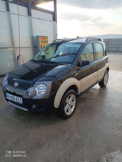 Fiat Panda 1.3 Mjet 4x4 elad�