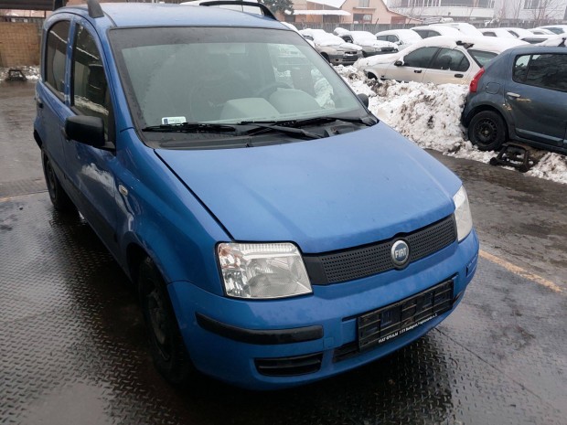 Fiat Panda 2 karossz�ria elemei k�k