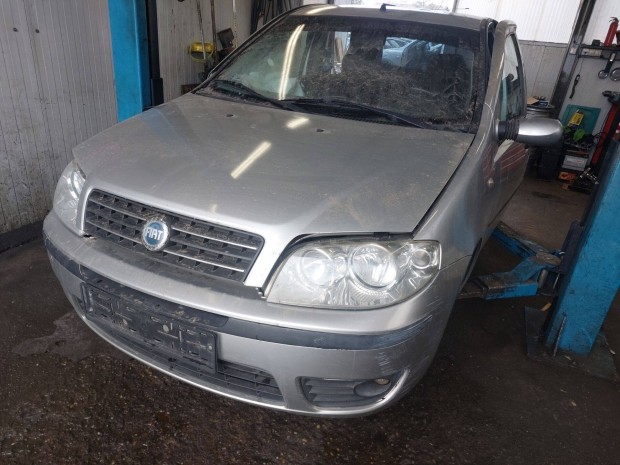Fiat Punto 2 karossz�ria elemei sz�rke