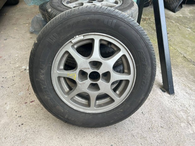 Fiat Punto Alukerekek!155/80 R13 nyári gumikkal!