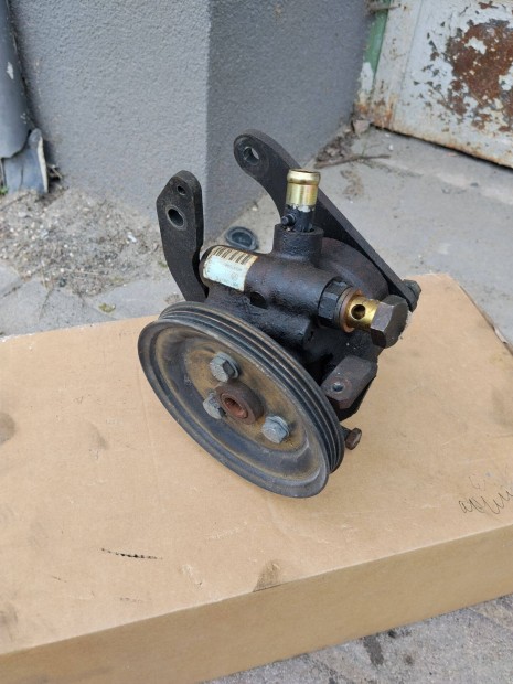 Fiat Punto,Bravo,Brava, Ulysse I.,Marea, Peugeot 806, szerv� szivatty�