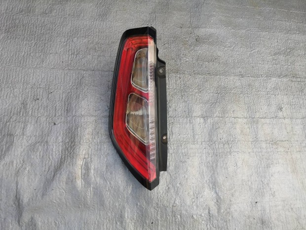 Fiat Punto Evo Punto gy�ri bal h�ts� l�mpa 