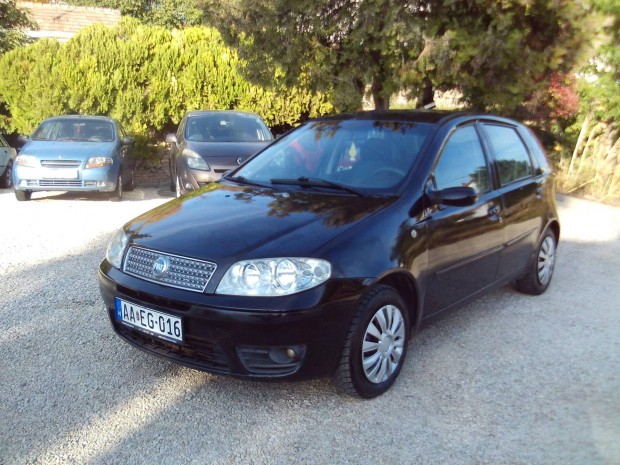 Fiat Punto Grande1.2 8V Active Kevés kilométerr...