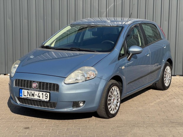 Fiat Punto Grande1.4 8V Actual Friss m�szaki vi...