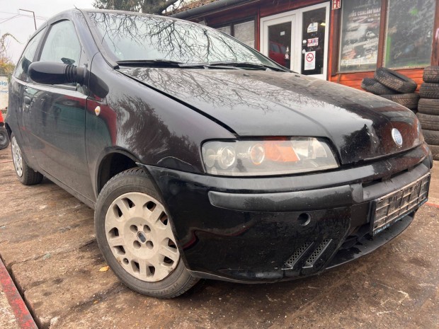 Fiat Punto II (2001) 1.2i 188A4000 Alkatrszek #M1804