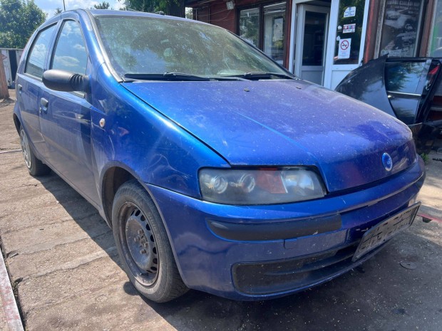 Fiat Punto II (2003) 1.2i 188A4000 Alkatrészek #M2759