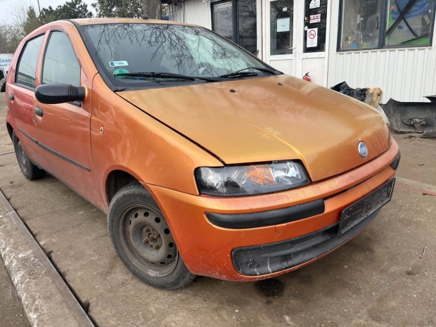 Fiat Punto II (2003) 1.2i 188A4000 Alkatr�szek #M3832