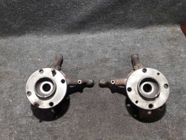 Fiat Punto II gy�ri els� ker�k agy p�r