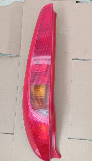 Fiat Punto II h�ts� l�mpa 