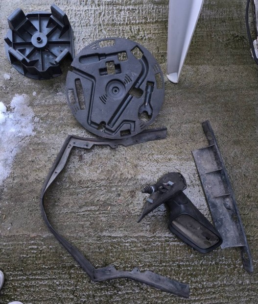 Fiat Punto I alkatr�szek ingyen elvihet�ek