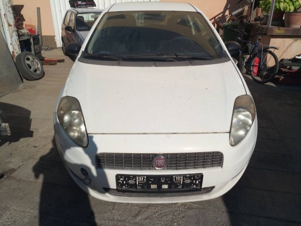 Fiat Punto Van bontás, váltó, féltengely