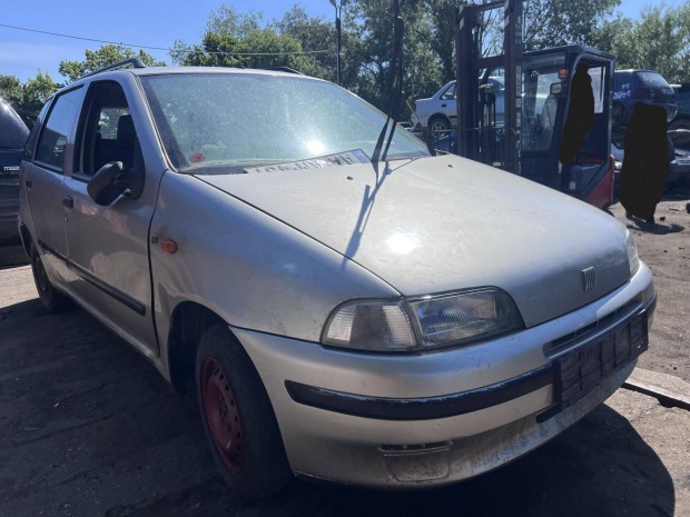 Fiat Punto (1999) 1.2i 176B4000 Alkatrészek #M2670