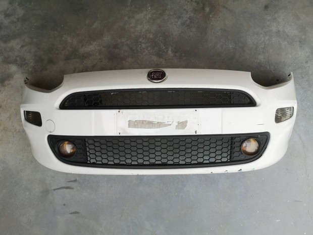 Fiat Punto első lökhárító 2012-től