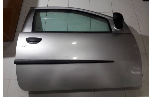Fiat Punto komplett jobb ajt (anysls felli)
