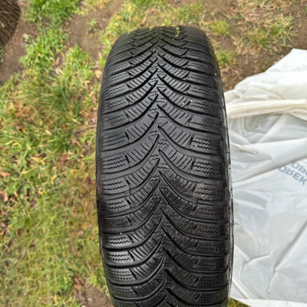 Fiat Punto lemezfelni téli gumival