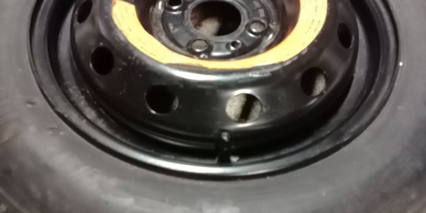 Fiat Punto mankokerék pótkerék