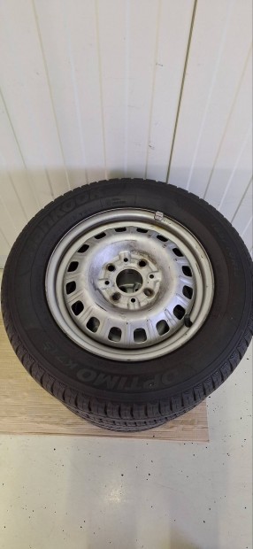 Fiat R13 Hankook nyri gumi lemezfelnin.