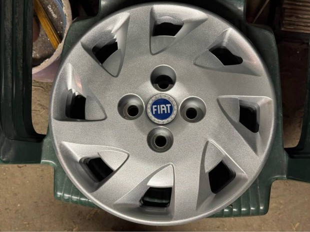 Fiat R13 dsztrcsa szett 13" j