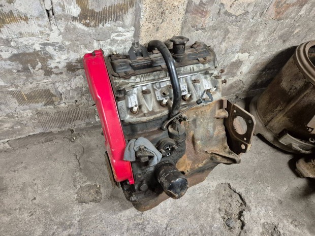 Fiat Ritmo 85 1.5 SOHC motor egyben