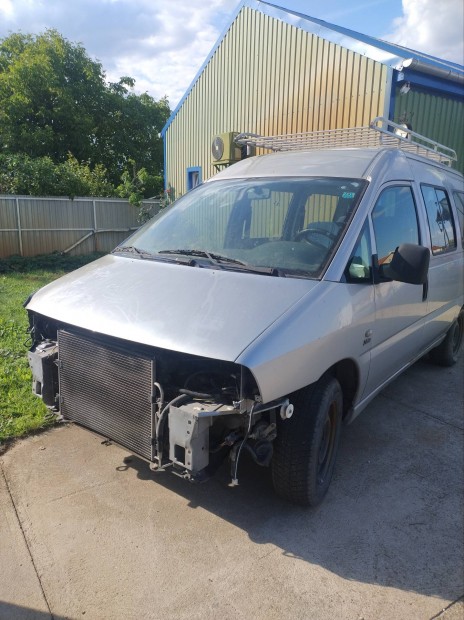 Fiat Scudo 2.0 Benzin SD személyautó alkatrész