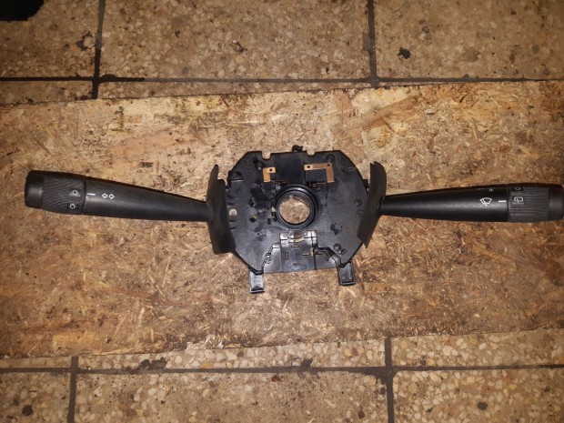 Fiat Seicento Bajuszkapcsol�