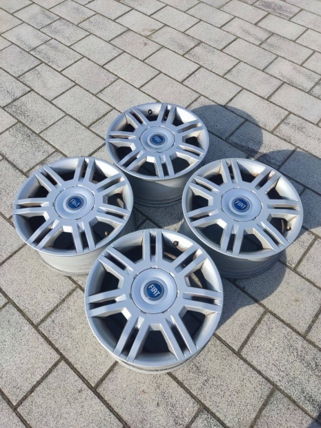 Fiat Stilo 16" alufelni