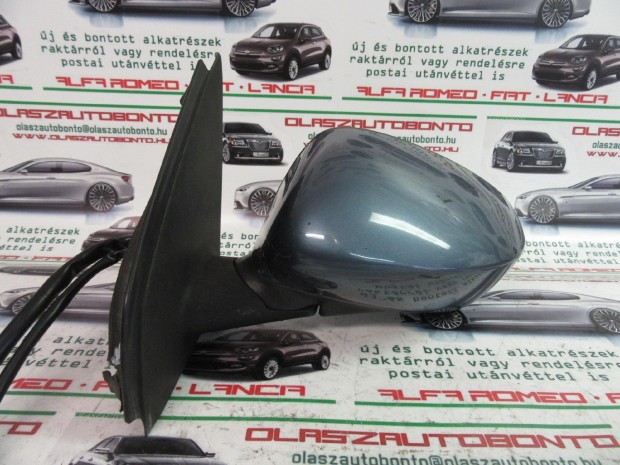 Fiat Stilo 5 ajtós , kék színű, elektromos, bal oldali tükör a képen