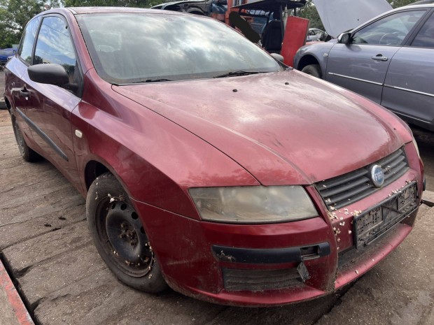 Fiat Stilo (2004) 1.4i 843A1000 Alkatrészek #M2583