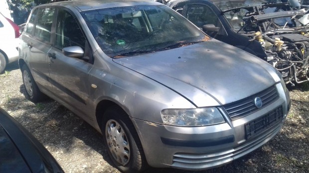 Fiat Stilo bontott alkatrszei