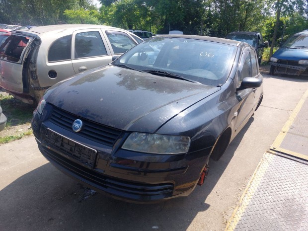 Fiat Stilo karosszria elemei 632