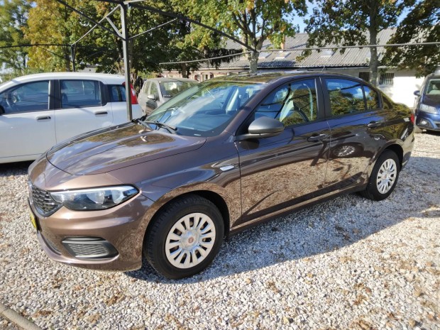 Fiat Tipo 1.4 16V Easy 113ekm!Elegáns barna met...
