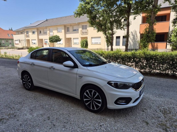 Fiat Tipo 1.4 16V Easy Magyarországi.Szervizkön...