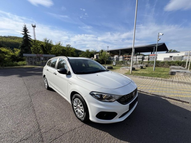 Fiat Tipo 1.4 16V Easy Szép És Jó!!!