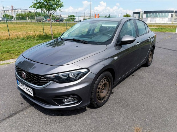 Fiat Tipo 1.6 Multijet 16V Lounge Magyarországi...