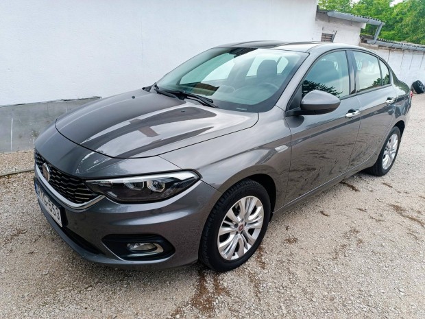 Fiat Tipo 1.6 Multijet 16V Lounge Magyarországi...