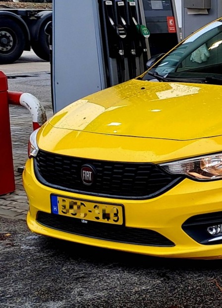 Fiat Tipo II. H�t�r�cs alatti d�szl�c