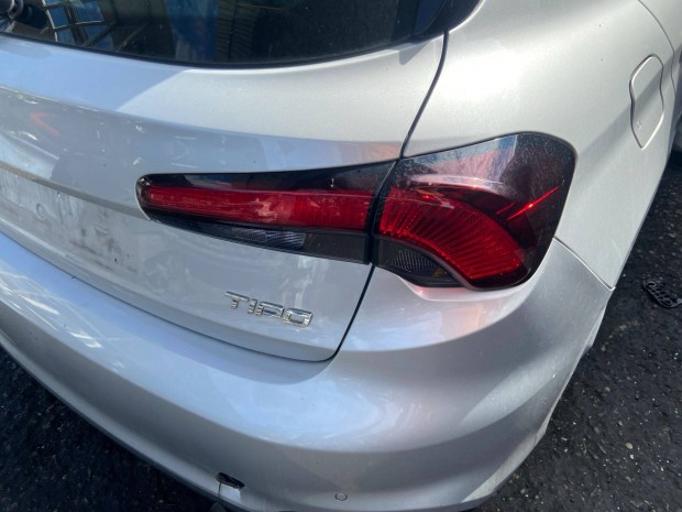 Fiat Tipo Kalaptartó , Gyári ! (2015- )