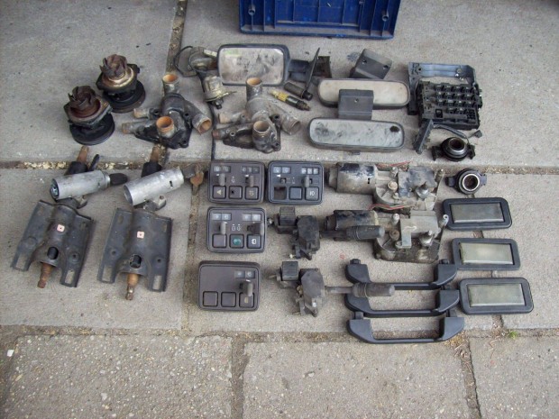 Fiat Uno alkatr�szek elad�k