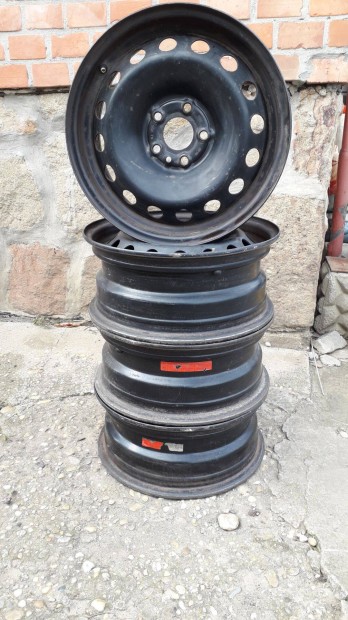 Fiat / ALFA Romeo 5x98 gyri 15 lemezfelni