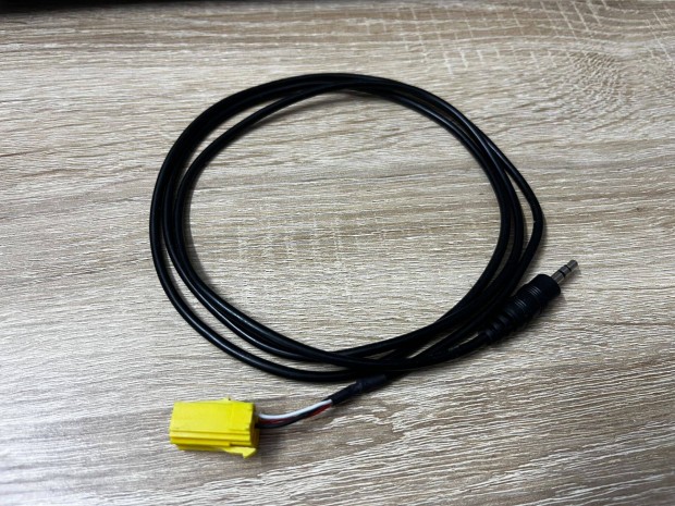 Fiat / Alfa Romeo AUX csatlakoz� k�bel adapter (3.5mm Jack)