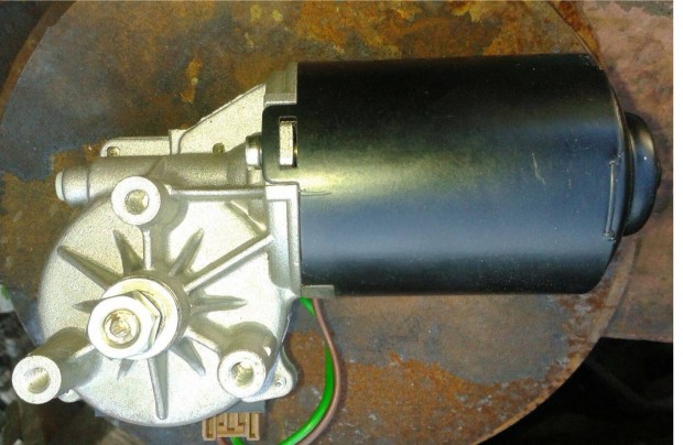 Fiat ablaktörlő motor eladó !