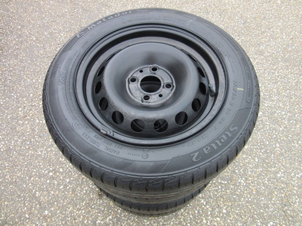 Fiat ac�lfelni Matador ny�ri gumival elad�