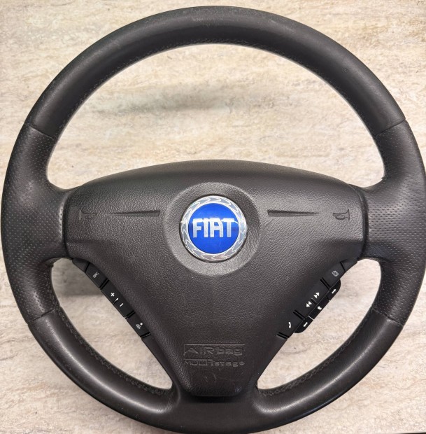 Fiat b�r korm�ny