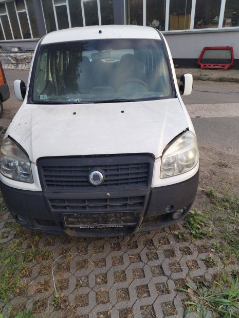 Fiat dobl panorma alkatrsznek elad