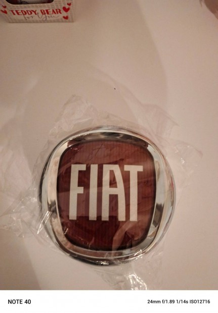 Fiat első embléma