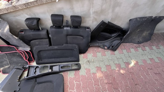 Fiat grande Punto kalap tart 