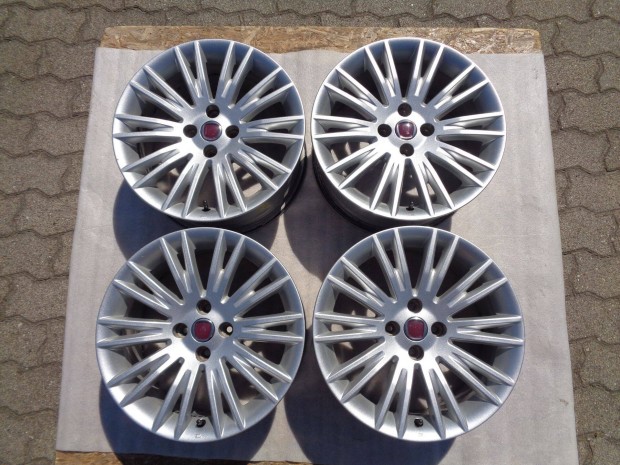 Fiat gyári alufelni 16-os, 4×98-as osztóval újszerű állapotban eladó