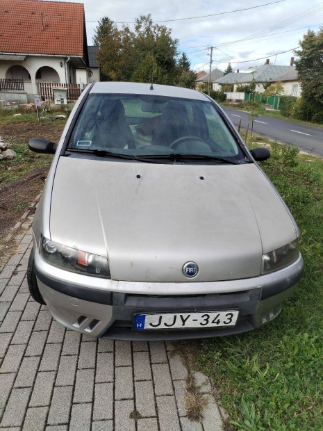 Fiat punto1.2 8v 1242cm3 44kw 245000km 2v mszakival elad