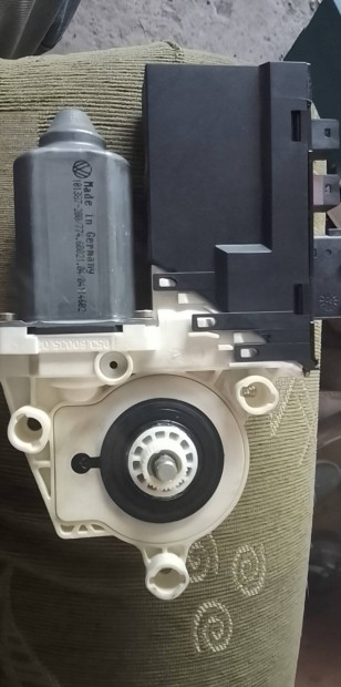 Fiat ulysse , Citroen c8, Peugeot 807 bal első ablakemelő motor