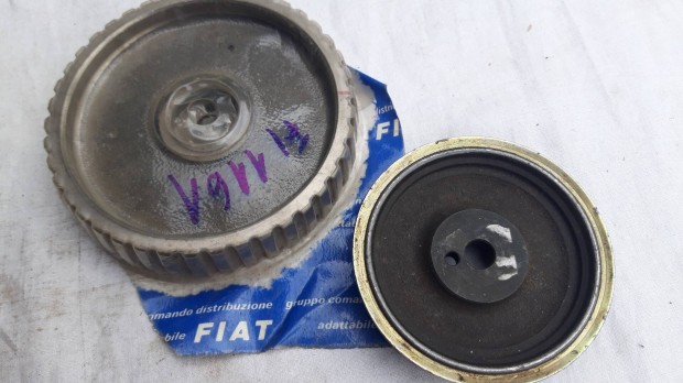 Fiat vezrm bords kerk 42 s 30 fogas  j gyri